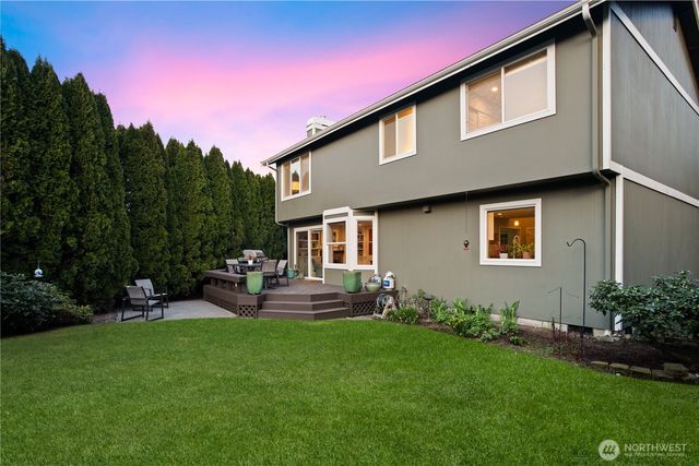 12923 86th Avenue NE, Kirkland, WA 98034