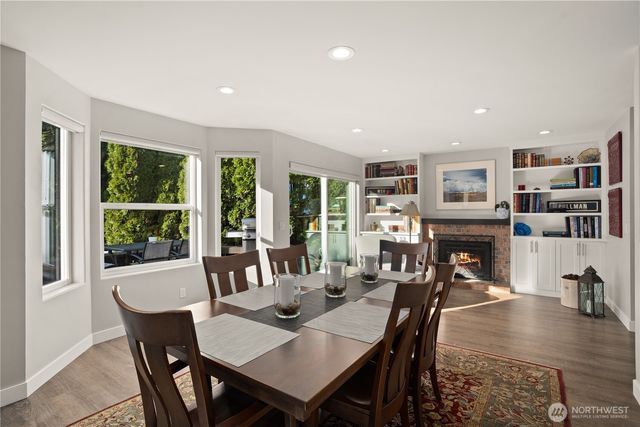 12923 86th Avenue NE, Kirkland, WA 98034