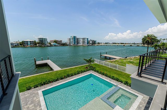 43 DOLPHIN DRIVE, Treasure Island, FL 33706