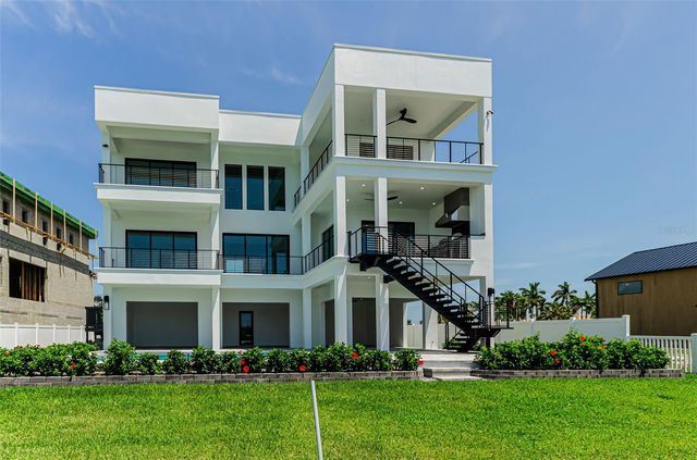43 DOLPHIN DRIVE, Treasure Island, FL 33706