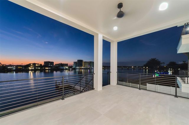 43 DOLPHIN DRIVE, Treasure Island, FL 33706