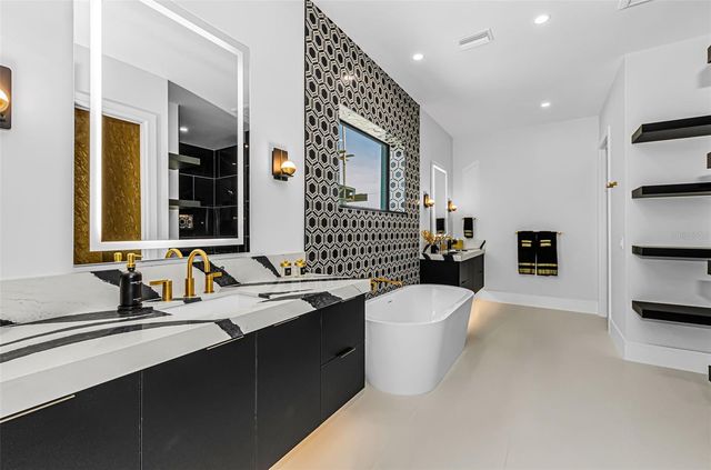 43 DOLPHIN DRIVE, Treasure Island, FL 33706
