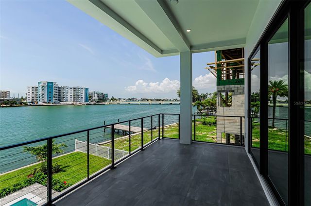 43 DOLPHIN DRIVE, Treasure Island, FL 33706