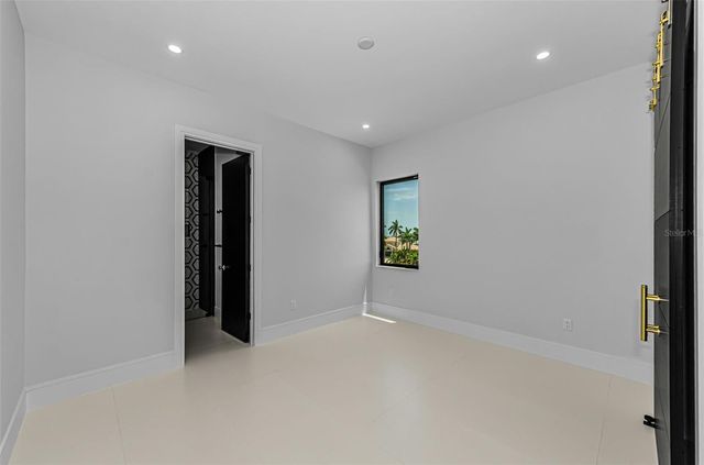 43 DOLPHIN DRIVE, Treasure Island, FL 33706