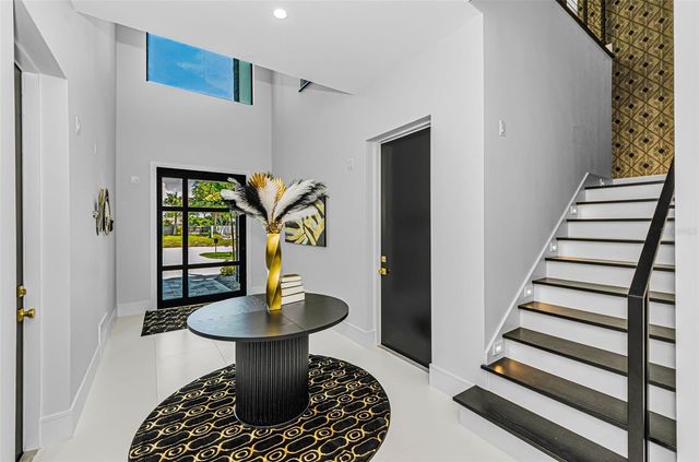 43 DOLPHIN DRIVE, Treasure Island, FL 33706