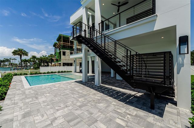 43 DOLPHIN DRIVE, Treasure Island, FL 33706
