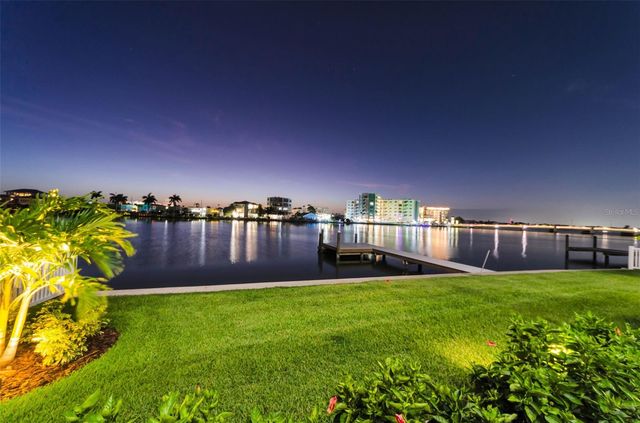 43 DOLPHIN DRIVE, Treasure Island, FL 33706
