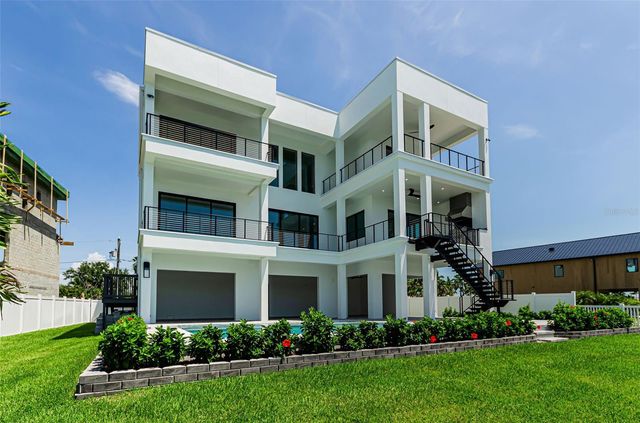 43 DOLPHIN DRIVE, Treasure Island, FL 33706