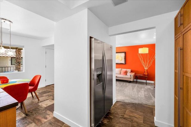 1870 N Mira Loma Way, Palm Springs, CA 92262