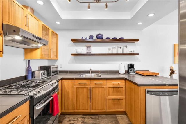 1870 N Mira Loma Way, Palm Springs, CA 92262