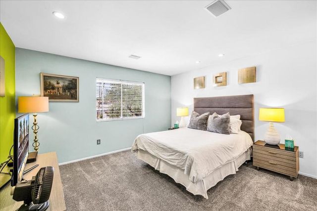 1870 N Mira Loma Way, Palm Springs, CA 92262