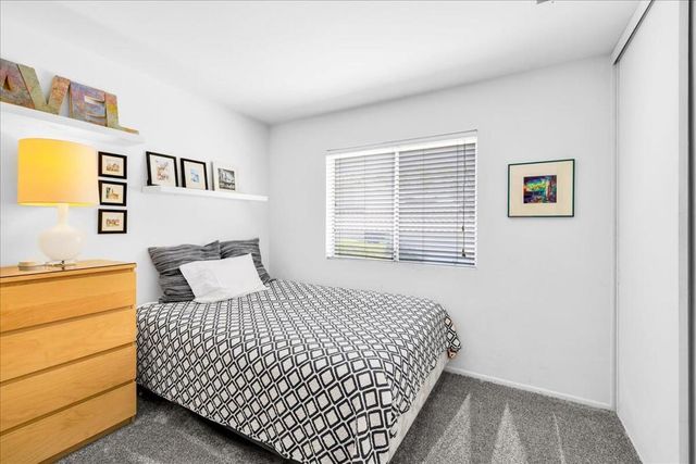 1870 N Mira Loma Way, Palm Springs, CA 92262