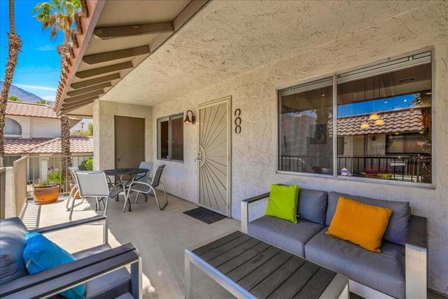 1870 N Mira Loma Way, Palm Springs, CA 92262