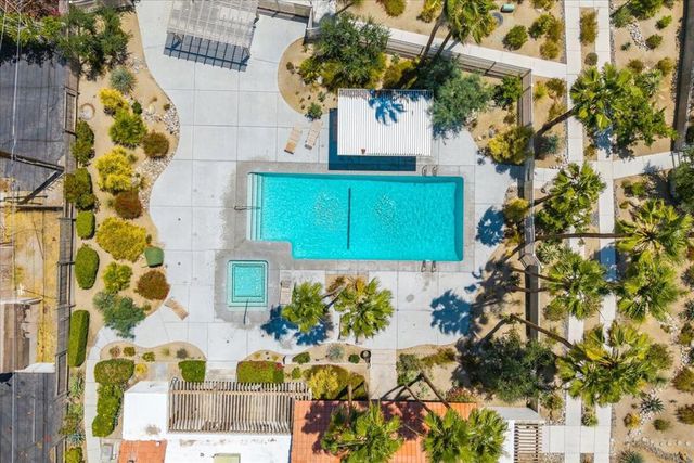 1870 N Mira Loma Way, Palm Springs, CA 92262