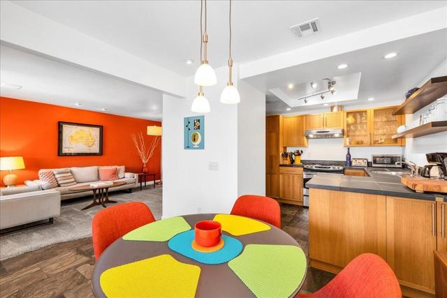 1870 N Mira Loma Way, Palm Springs, CA 92262