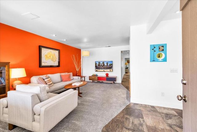 1870 N Mira Loma Way, Palm Springs, CA 92262