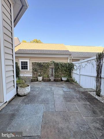1115 HAVENCREST ST, Rockville, MD 20850