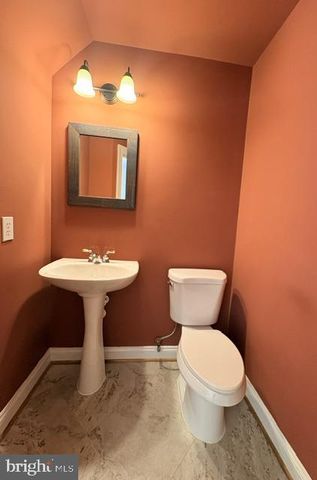 1115 HAVENCREST ST, Rockville, MD 20850
