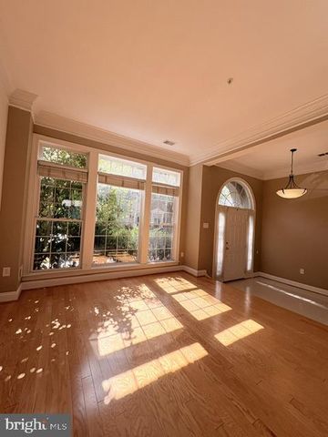 1115 HAVENCREST ST, Rockville, MD 20850