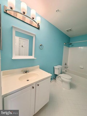 1115 HAVENCREST ST, Rockville, MD 20850