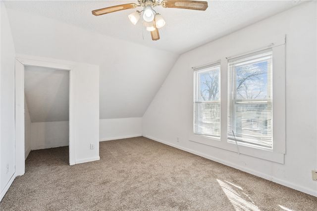 452 8th Avenue SW, Cedar Rapids, IA 52404