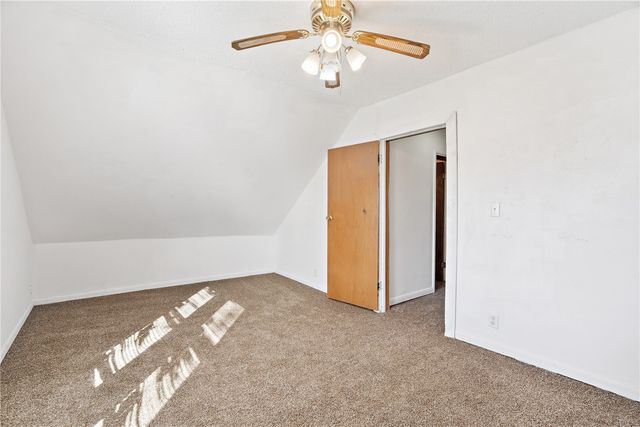 452 8th Avenue SW, Cedar Rapids, IA 52404