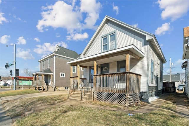 452 8th Avenue SW, Cedar Rapids, IA 52404