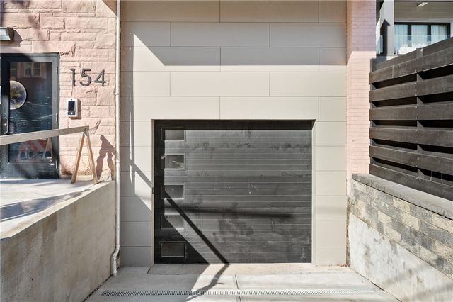 150 S 15th St, South Side, PA 15203