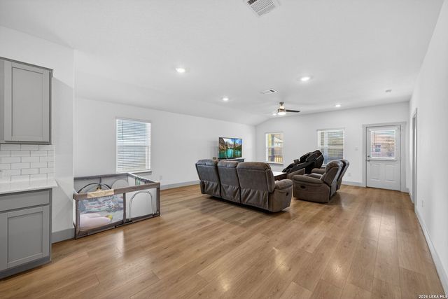 14214 Lavaca Springs, San Antonio, TX 78253