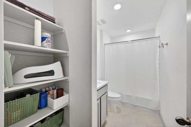 14214 Lavaca Springs, San Antonio, TX 78253