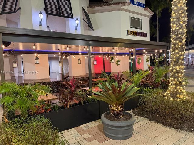 Bell Tower Ln, Weston, FL 33326