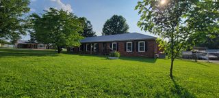 208 Royal Oak Dr, Dickson, TN 37055