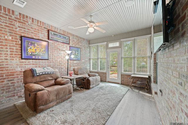 3352 Millbrook Dr, Baton Rouge, LA 70816