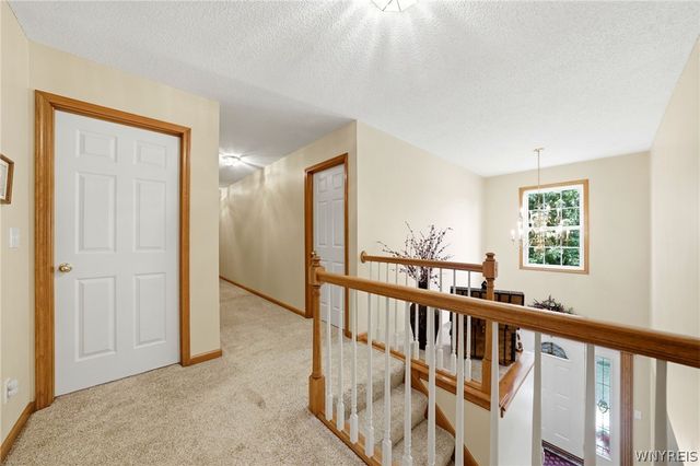 4178 Foxwood Ln, Clarence, NY 14221