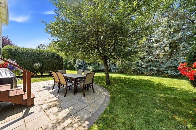4178 Foxwood Ln, Clarence, NY 14221