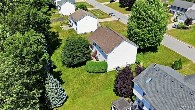 4178 Foxwood Ln, Clarence, NY 14221