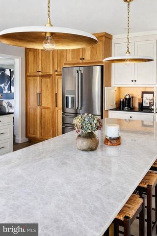 88 MAIN ST S, Keedysville, MD 21756