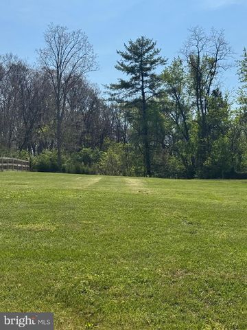88 MAIN ST S, Keedysville, MD 21756