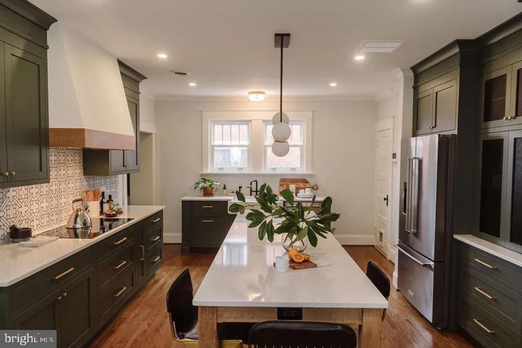 Image 13 of property listing at 88 MAIN ST S, Keedysville, MD 21756