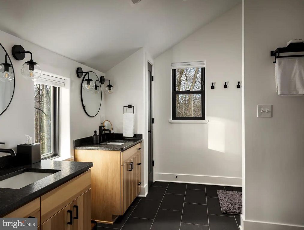 Image 20 of property listing at 88 MAIN ST S, Keedysville, MD 21756