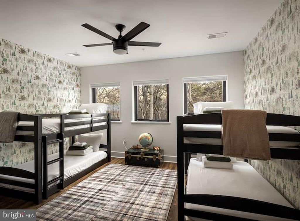 Image 21 of property listing at 88 MAIN ST S, Keedysville, MD 21756