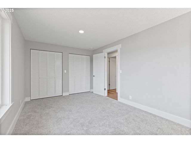 2997 Ne LOOP Dr, Otis, OR 97368