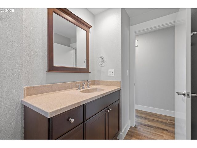 2997 Ne LOOP Dr, Otis, OR 97368