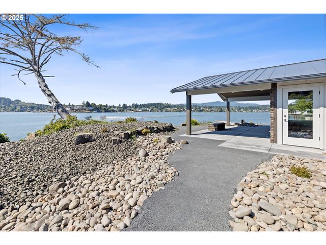 2997 Ne LOOP Dr, Otis, OR 97368