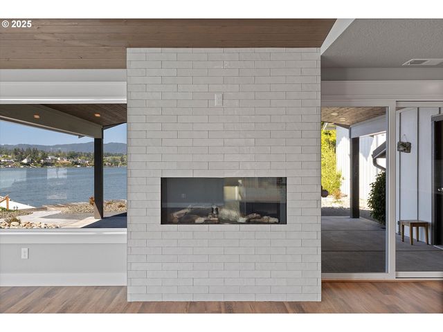 2997 Ne LOOP Dr, Otis, OR 97368