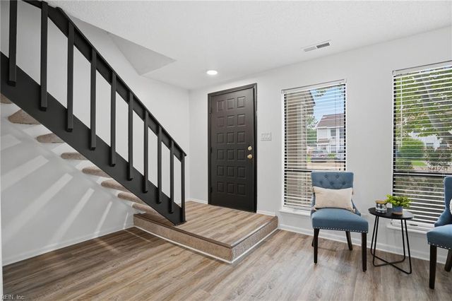 716 Woodbox DR, Virginia Beach, VA 23462