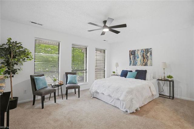 716 Woodbox DR, Virginia Beach, VA 23462