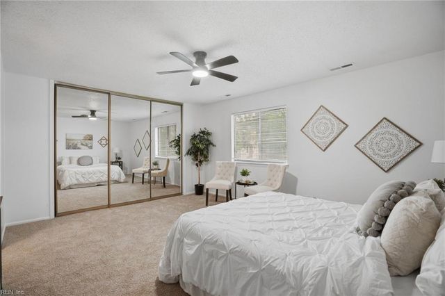 716 Woodbox DR, Virginia Beach, VA 23462