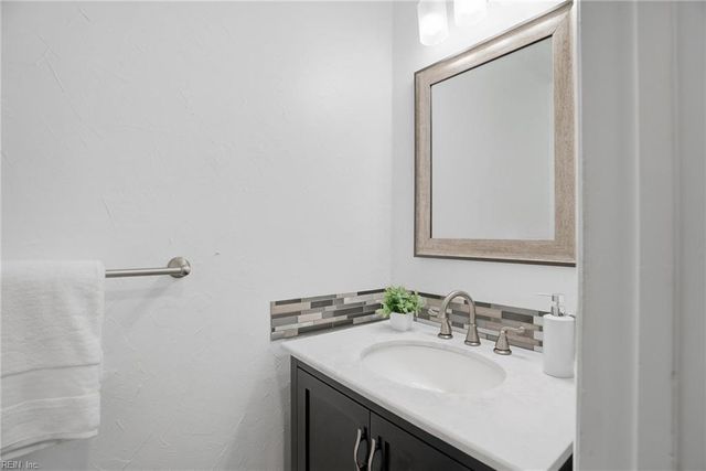 716 Woodbox DR, Virginia Beach, VA 23462