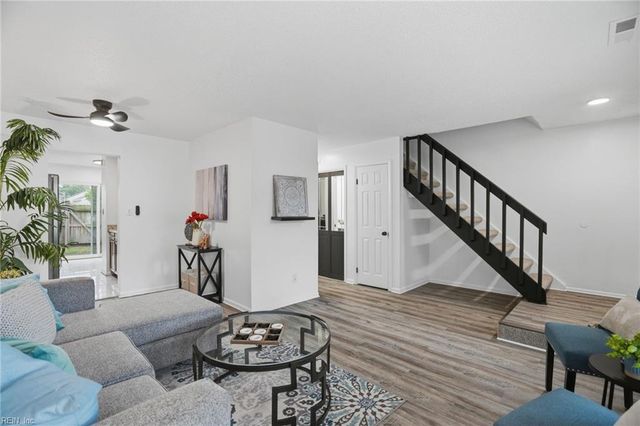 716 Woodbox DR, Virginia Beach, VA 23462